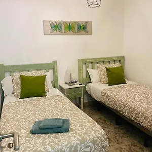 https://apartamento-julia.in-canary-islands.com