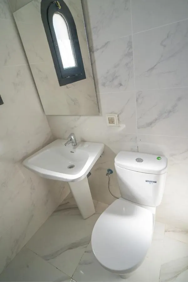 ماربيا Pequena Villa Samisol 0*,  إسبانيا